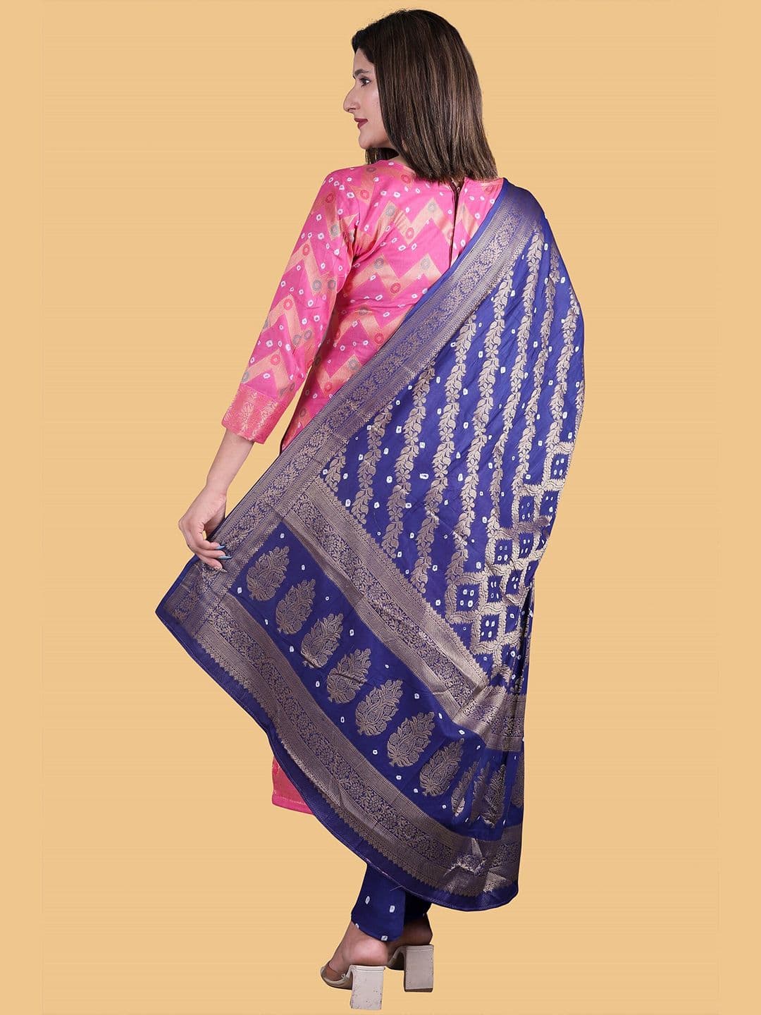 Women Pink & Blue Pure Cotton Unstitched Dress Material view 4