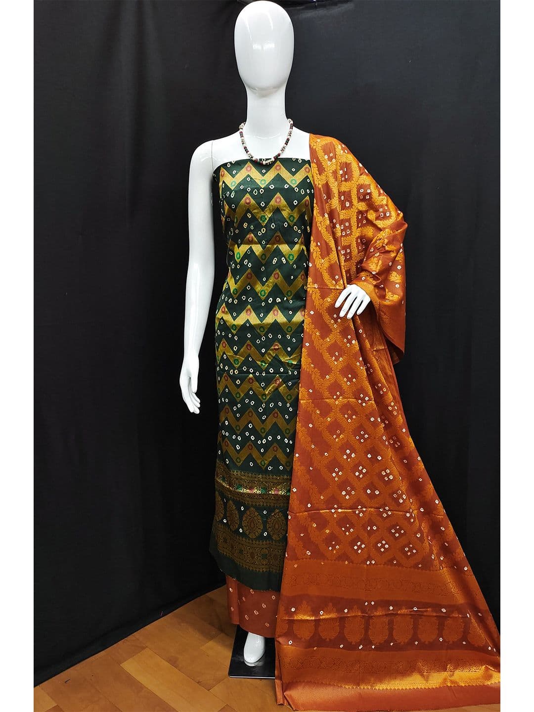 Women Green & Red Pure Cotton Unstitched Dress Material view 6