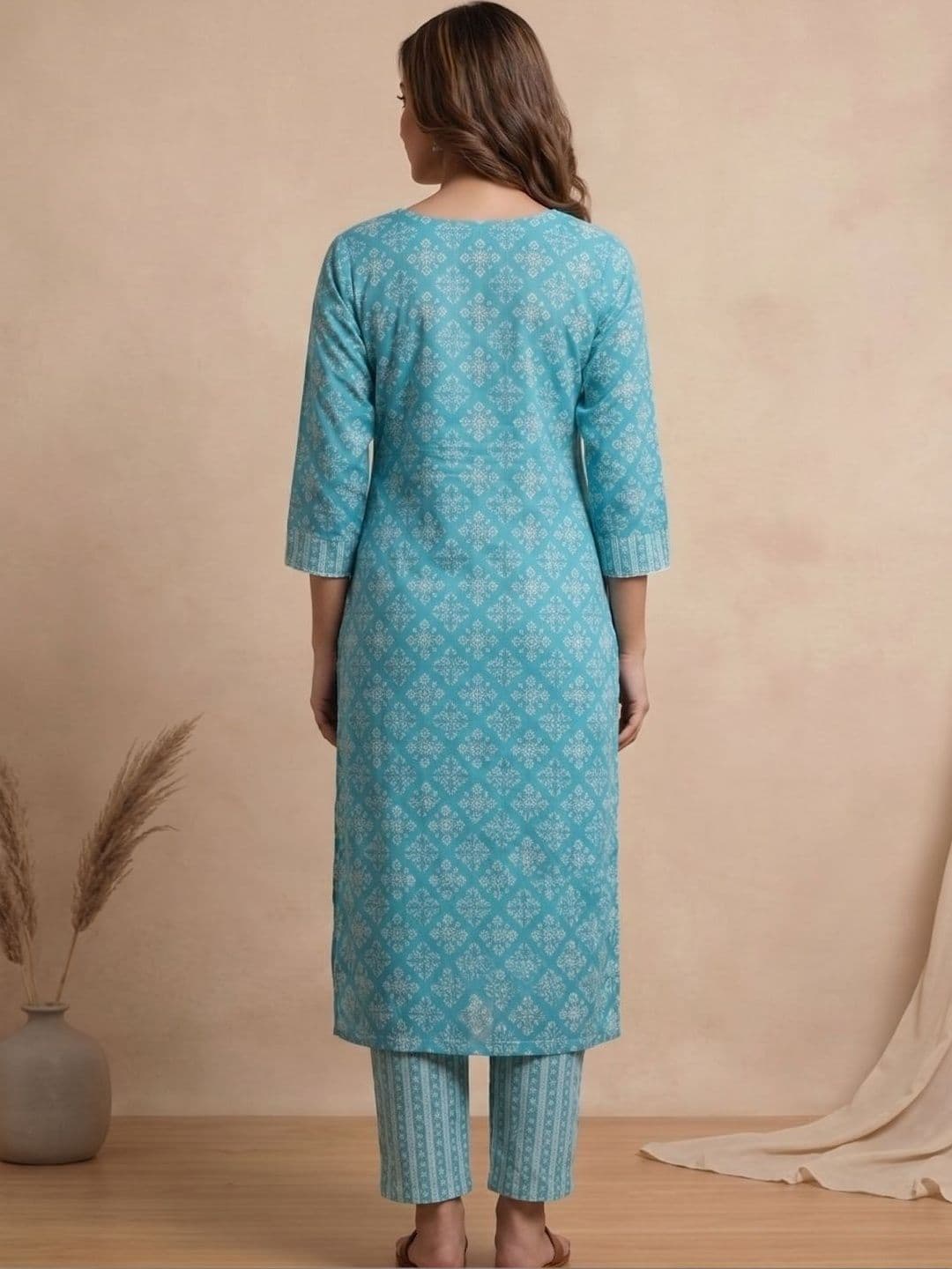 Women Ethnic Motifs Printed Regular Kurta with Trousers & With Dupatta view 4