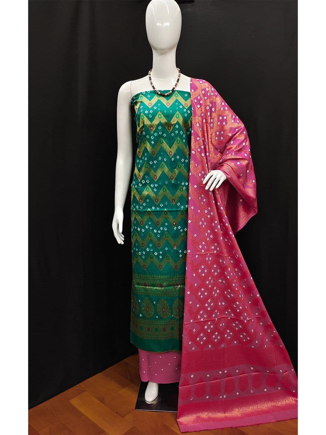 Women Turquoise Blue & Pink Pure Cotton Unstitched Dress Material view 5