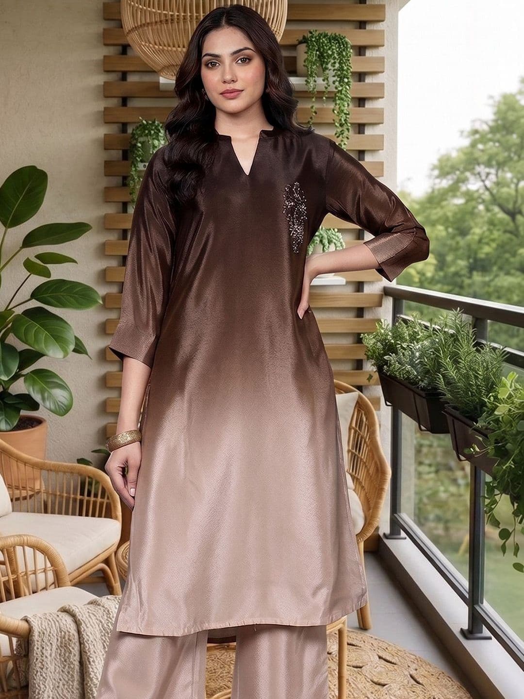 Women Ombre Dyed Regular Beads and Stones Kurta with Palazzos view 5