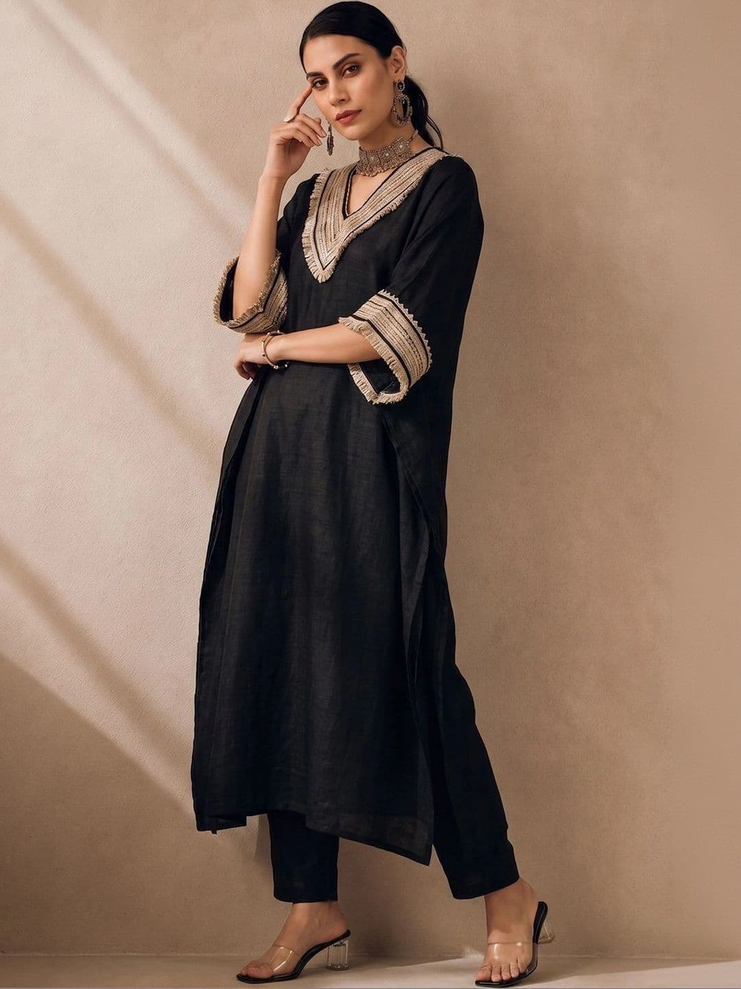 Women Ethnic Motifs Yoke Design Regular Kurta with Trousers view 7