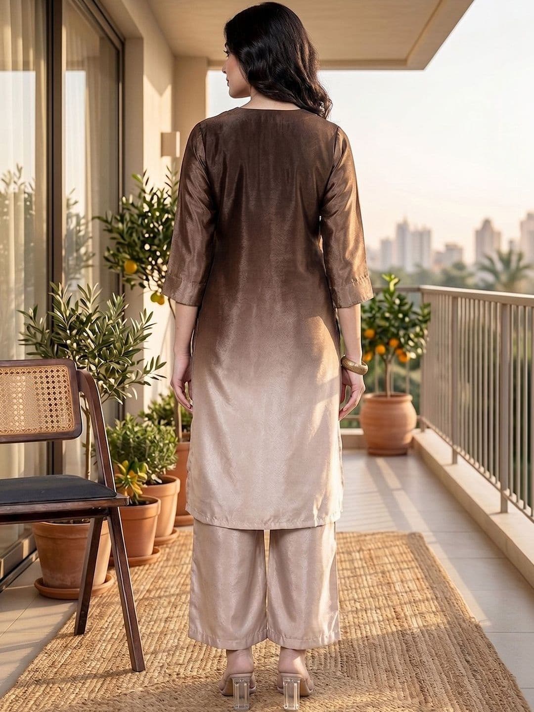 Women Ombre Dyed Regular Beads and Stones Kurta with Palazzos view 3