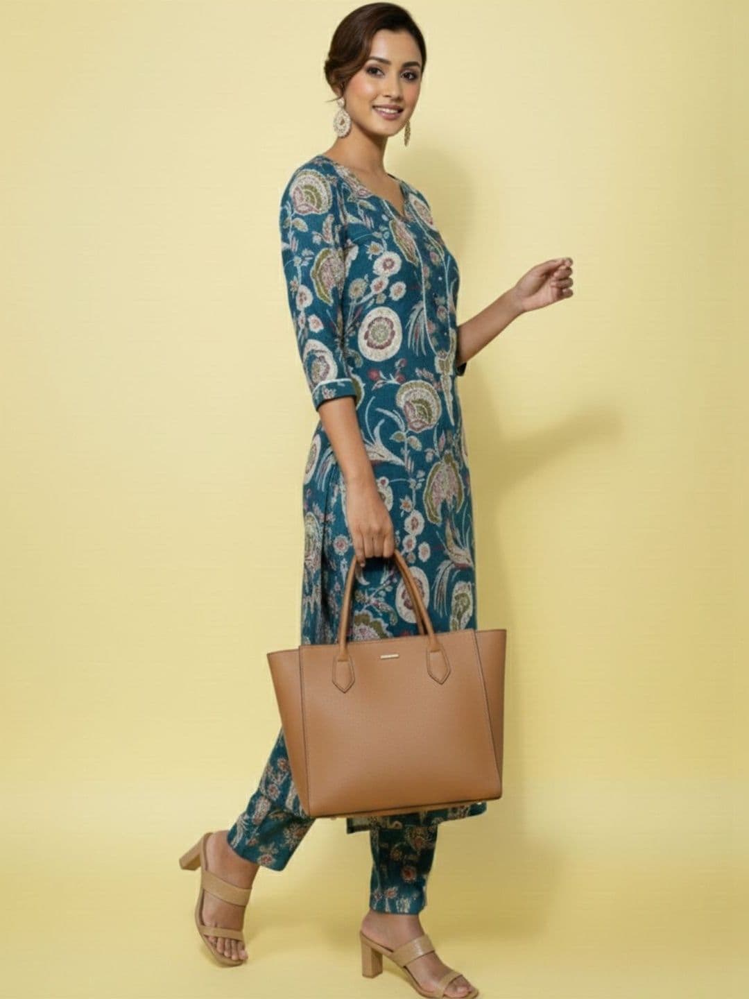 Women Ethnic Motifs Printed Regular Kurta with Trousers & With Dupatta view 3