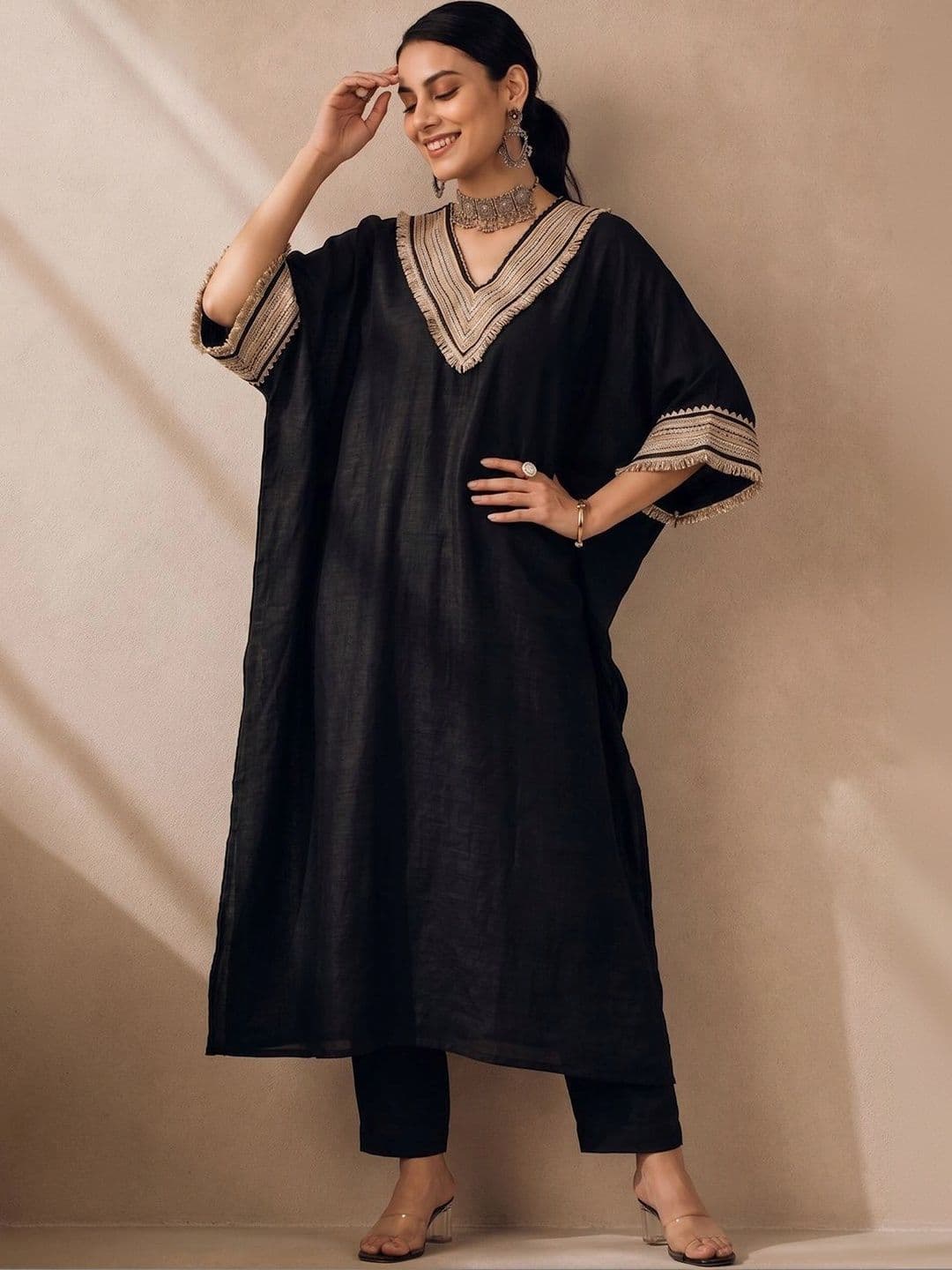 Women Ethnic Motifs Yoke Design Regular Kurta with Trousers view 3